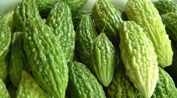 Đánh bay mỡ bụng bằng mướp đắng