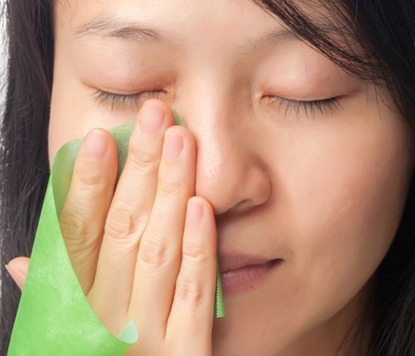 8 cách cân bằng và kiểm soát da dầu vào mùa đông