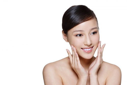 Rửa mặt đóng một vai trò quan trọng trong chăm sóc da