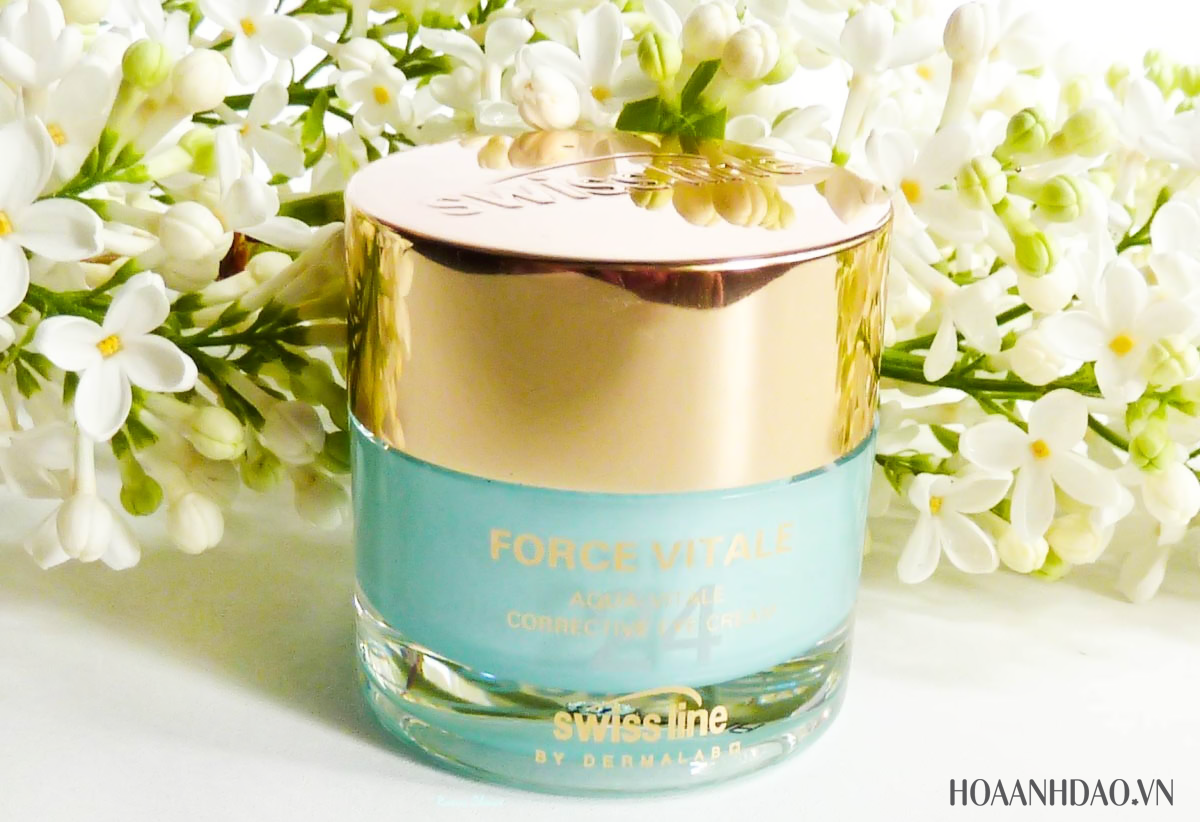 kem-sinh-hoc-dieu-chinh-do-am-nep-nhan-cho-mat-aqua-vitale-corrective-eye-cream-1