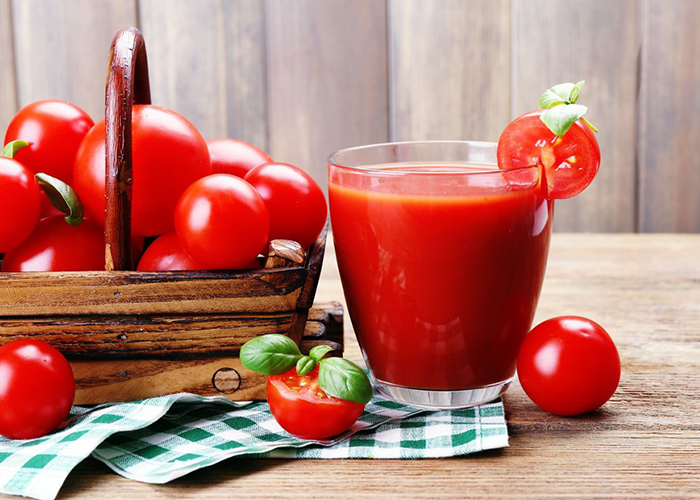 nước ép cà chua để giảm nám da mặt 