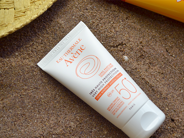 Kem chống nắng Avene Very High Protection Lotion SPF 50+
