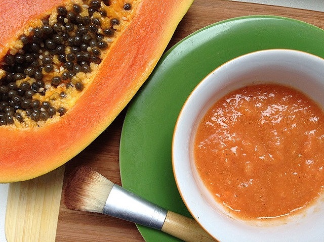 Cách trị tàn nhang từ mặt nạ đu đủ