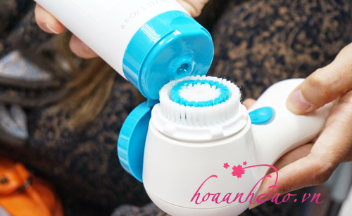 Máy rửa mặt Clarisonic Mia 2 Sonic Skin Cleansing – trào lưu chăm sóc da được nhiều chị em tin dùng