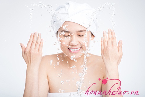 Làm thế nào để loại bỏ nhờn da?