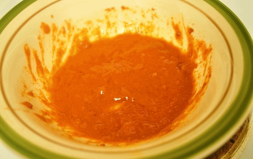 Bột nghệ và nước cốt chanh