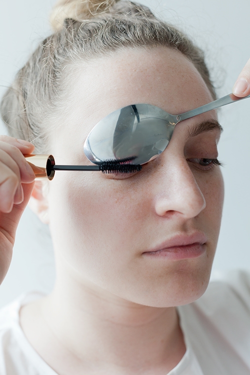 5 mẹo làm đẹp cực đơn giản bằng thìa