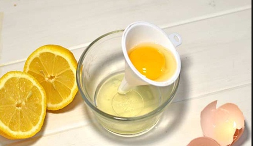 Trứng gà giúp trị sạch nám và tàn nhang