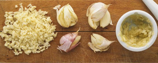 Trị mụn để đón Tết chỉ sau 5 ngày từ tỏi