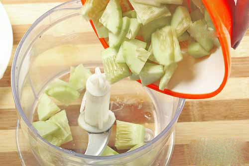 Cách thực hiện công thức dưa chuột giúp đánh bay mụn, nám và se lỗ chân lông hiệu quả