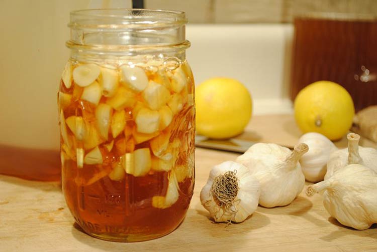 Tỏi ngâm mật ong