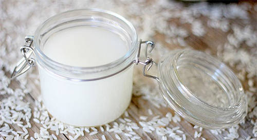 Dùng nước vo gạo để súc miệng