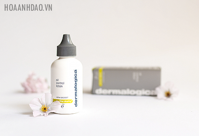 kem-duong-da-kiem-soat-dau-Dermalogica-Oil-Control-Lotion