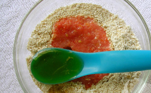 cách giảm nám da từ hỗn hợp cà chua với bột yến mạch