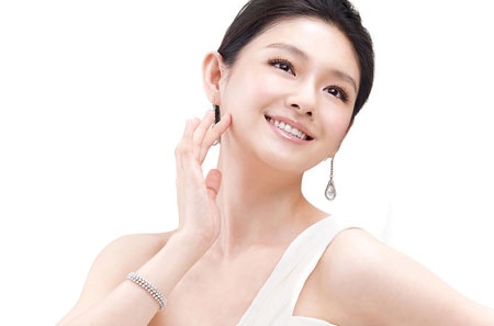 Hết nám da làm bạn tự tin hơn