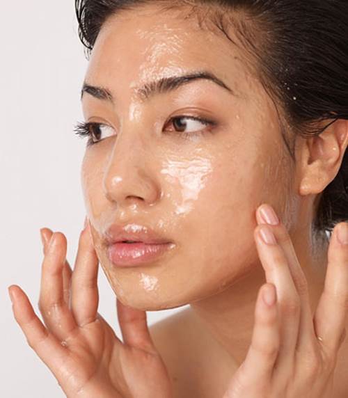 Dưỡng ẩm và chữa 1 số bệnh về da