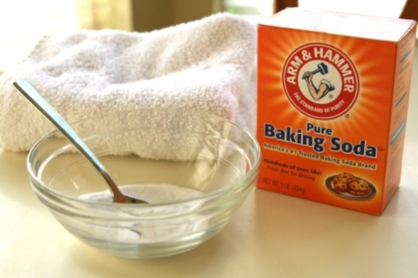 Detox da bằng muối biển và baking soda