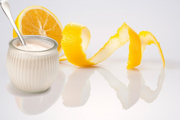 Hướng dẫn cách giảm nám da bằng nước cam