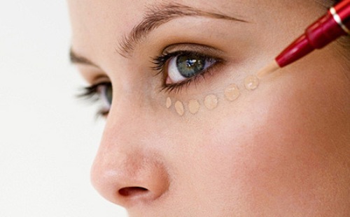 Cách trị thâm quầng mắt