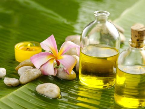 Đánh bay sẹo mụn trong 7 ngày bằng các loại dầu tự nhiên