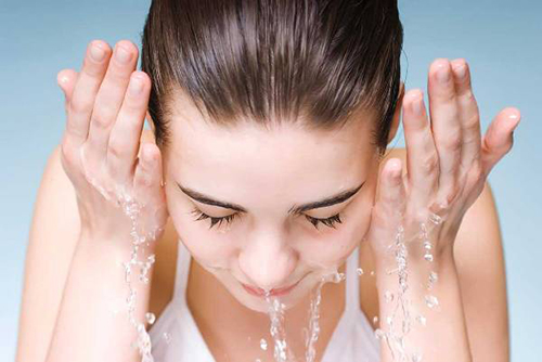 5 cách hay từ sữa giúp làn da mịn màng không tỳ vết