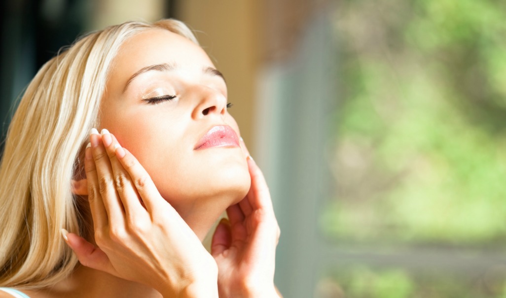 Bí quyết dưỡng da vào buổi sáng bạn gái nào cũng phải nhớ