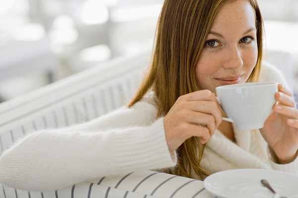 Detox bằng nước ấm cho mùa đông lạnh giá