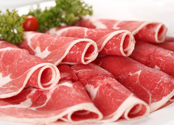 Sốc với chiêu đắp thịt sống dưỡng da của người đẹp Hàn