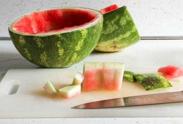 Công dụng làm đẹp không ngờ của những thứ thường vứt đi khi ăn