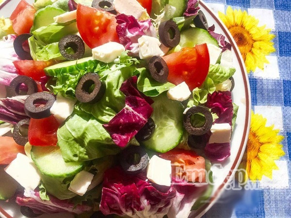 Muốn giảm cân tốt hãy ăn loại salad rau quả trộn kiểu này!