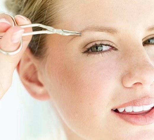 Đôi mắt to tròn với bí quyết trang điểm cực đơn giản