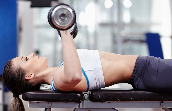 Bài tập đơn giản hô biến ngực lép trở lên đầy đặn, căng tròn