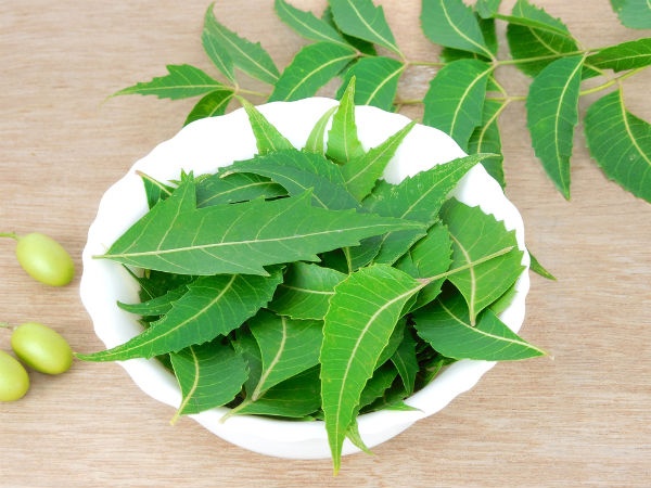Xóa sẹo khoe lưng gợi cảm với 7 mặt nạ tự nhiên