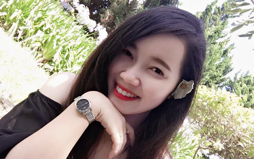 Chỉ là dưỡng trắng da thôi mà ai cũng ngỡ tôi là hot girl, giờ “nổi như cồn” luôn