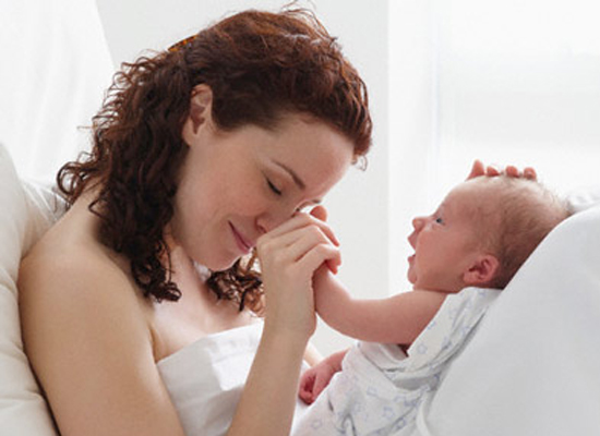 Ám ảnh với nám da sau khi sinh, chị em rủ nhau “lùng sục” phương pháp trị thâm nám cao cấp của người Nhật