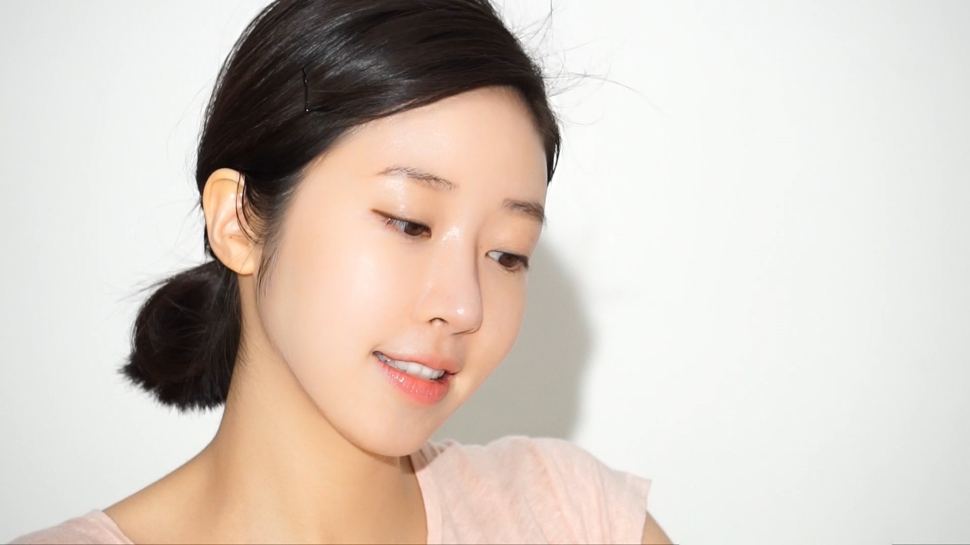 SAO KEM DƯỠNG DA TRẮNG SÁNG SAKURA SPOTS CARE BRIGHTENING CREAM LẠI KHIẾN CHỊ EM MẤT ĂN MẤT NGỦ NHƯ THẾ