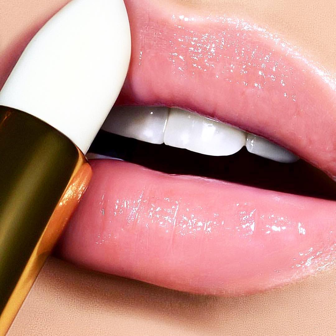 CHẤT LƯỢNG “5 SAO" CỦA NHỮNG CÂY SON DƯỠNG MÔI HIGH-END