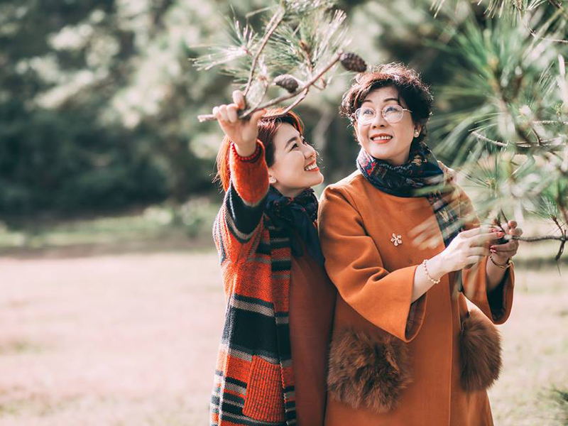 Giữ gìn vẻ đẹp đôi mắt của mẹ - Món quà đầy tinh tế và ý nghĩa ngày 20/10