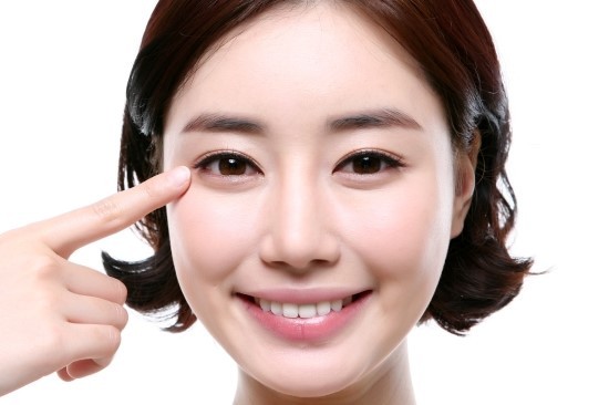 UNLIKE KEM DƯỠNG VÙNG MẮT BẠN ĐANG DÙNG NẾU THIẾU MỘT TRONG NHỮNG THÀNH PHẦN NÀY!