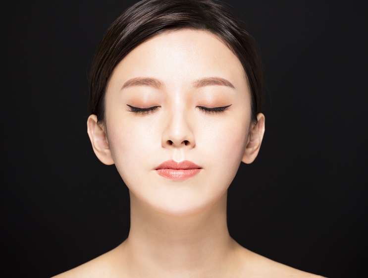 2 dấu hiệu nhận biết nám bằng mắt thường