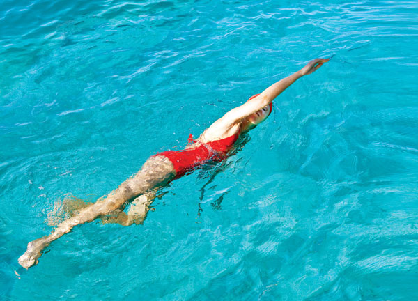 bơi lội là phương pháp giảm cân tốt giúp tăng chiều cao