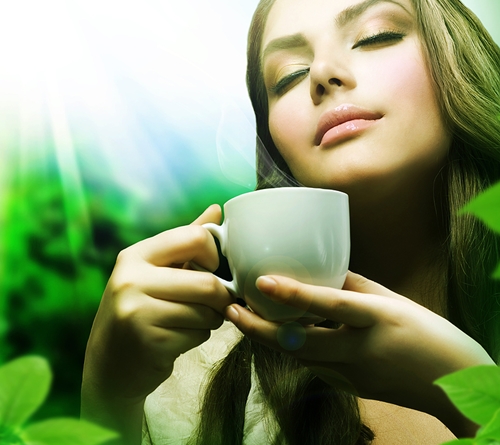 trà xanh là một trong những biện pháp hỗ trợ giảm cân rất tốt