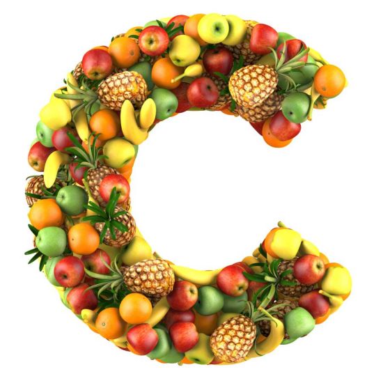 Dùng vitamin C để giúp da khỏe, sáng hơn và làm tăng sức đề kháng của cơ thể