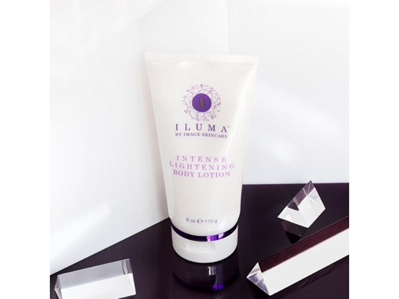 Image Iluma Intense Brightening Body Lotion 170g chính hãng