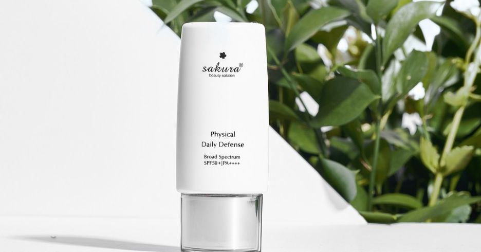 Nhũ tương chống nắng vật lý Sakura Physical Defense SPF 50+ PA++++